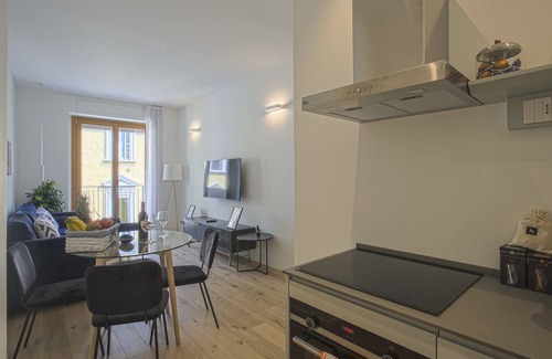 Porta Venezia Apartamento | Milan Chic Suite 6-hosted by Sweetstay