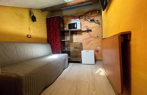 Porta Venezia Apartamento | Milán: en el centro, Porta Venezia, un ático pequeño, hermoso y barato