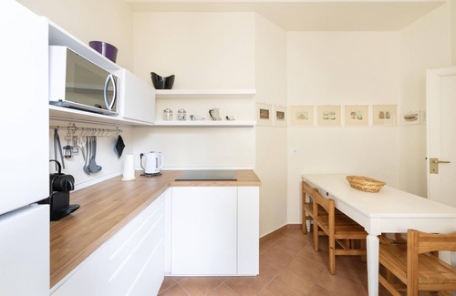Guastalla Apartamento | Milano Classy Heritage Home: quiet and prestigious apartment CITY CENTER - 4 BDR