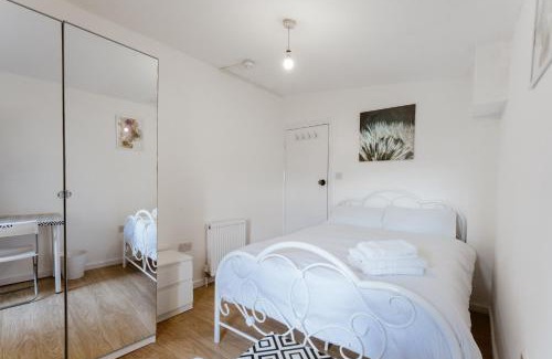 Tower Hamlets Casa | Mile End Double Rooms 27 Guest house