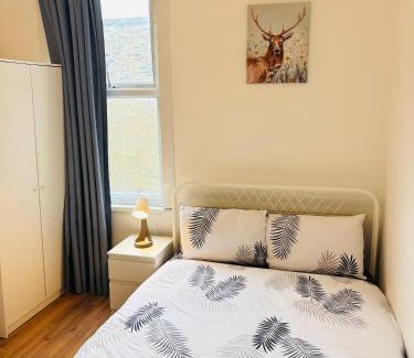 Tower Hamlets Casa | Mile-End Staycation