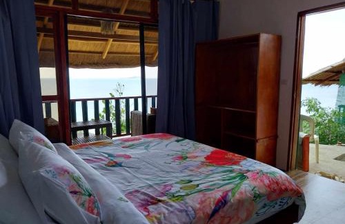Busuanga Complejo | Miley Lodging Restobar