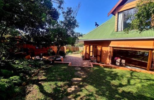 Kenton on Sea Apartamento | Milky Way: Home with large garden, firepit & stars