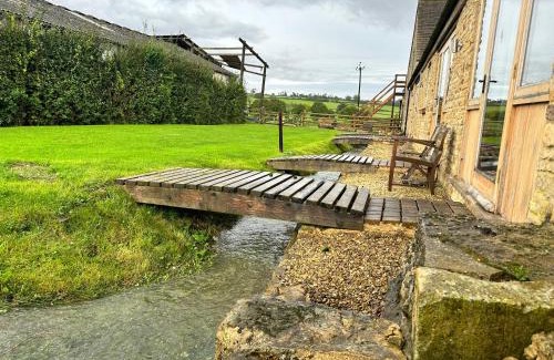 Bourton Cama Y Desayuno | Mill Cottage - Ash Farm Cotswolds