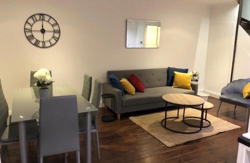 Hale Apartamento | Mill Hill Modern 3 Bedroom Apartment