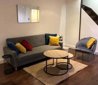 Hale Apartamento | Mill Hill Modern 3 Bedroom Apartment