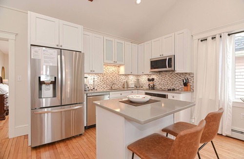 Rockport Casa | Mill Lane: Enjoy all of Rockport's charms, right outside your door.