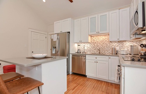 Rockport Casa | Mill Lane: Enjoy all of Rockport's charms, right outside your door.