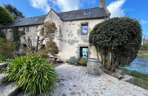 Landunvez Casa | Mill on the beach, sea view