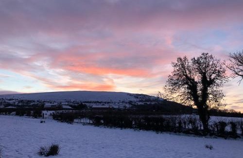 Limavady Casa | Mill Park Stay Room ONLY with use of kitchen & bathroom