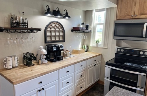 Mill Run Apartamento | Close to Seven Springs! Hot Tub, FirePit, Pavilion Great Location!
