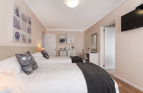 Summerstrand Casa | Millard Crescent Guest House