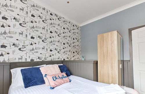 Bedlington Casa | Casa-Home from home-Moderno-Baño compartido-Vista a la Calle