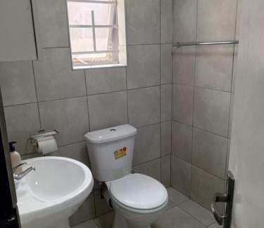 Lyttelton Manor Apartamento | Millenium Manor