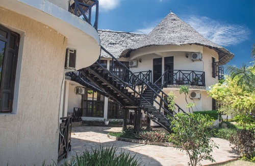 Bagamoyo Complejo | Millennium Sea Breeze Resort