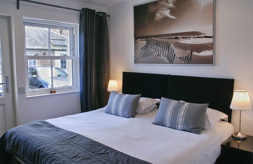 Ayr Casa | Miller House