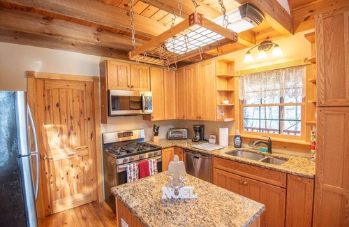 Millers Creek Cabina | Millers Creek Log Cabin - 20 minutes to WJ and Wilkes