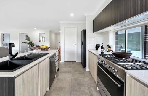 Millfield Casa | Millfield Garden House - Brand new house in quaint village setting