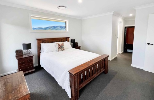 Millfield Casa | Millfield Garden House - Brand new house in quaint village setting
