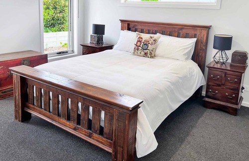 Millfield Casa | Millfield Garden House - Brand new house in quaint village setting