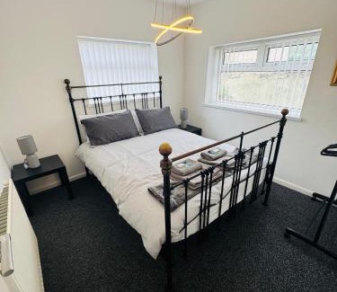 Risca East Casa | Millhouse 55