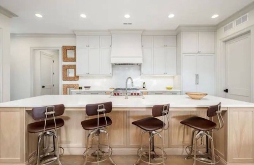 Dilworth Casa | Million dollar home walking distance to Uptown