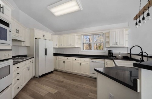 Winchester Casa | Million Dollar Views: Lakefront, Dock, Kayaks+More