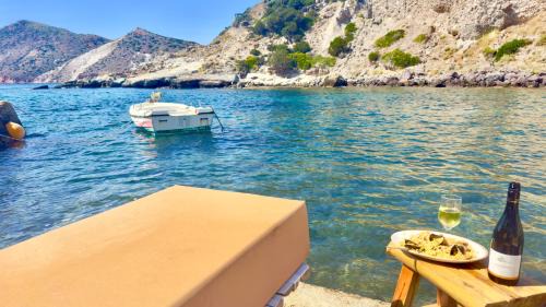 Milos Apartamento | Milos Island -Cavo Paradiso Boutique Ochen House