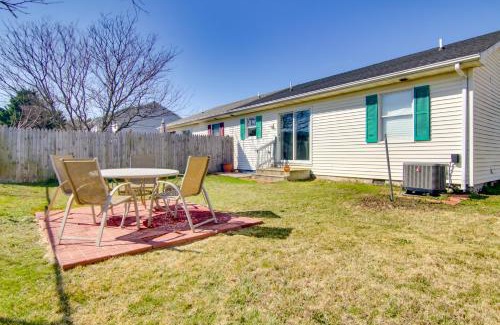 Milton Casa | Milton Townhouse about 9 Mi to Delaware Bay!
