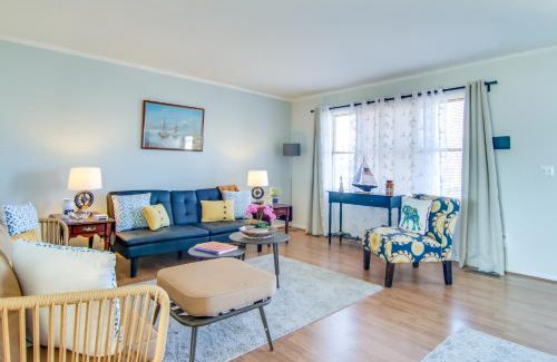 Milton Casa | Milton Townhouse about 9 Mi to Delaware Bay!