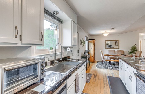 Florida Panhandle Casa | Milton Waterfront Home w/ Dock & Outdoor Kitchen!