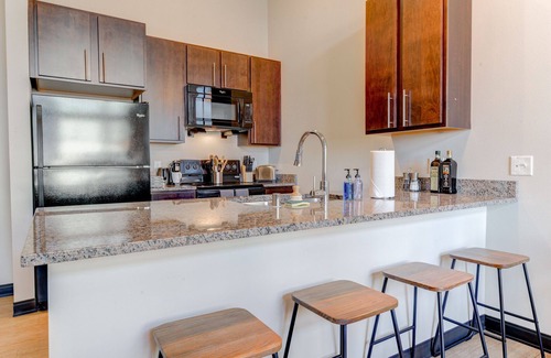 Westown Apartamento | Milwaukee Awesome 1BD 1BA Downtown Apartment