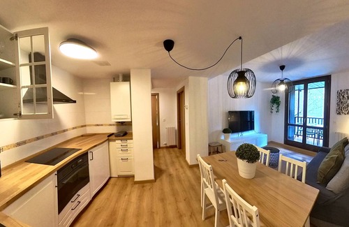 Escarrilla Apartamento | Mimosa 5 with terrace - tucasaenlospirineos
