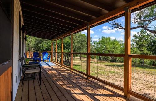 Fredericksburg Casa | Mimosa Waterfront with Hot Tub
