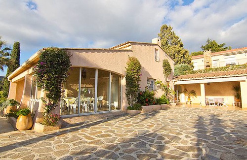 Bormes-Les-Mimosas Casa | 200 m² Casa ∙ 4 habitaciones ∙ 8 personas