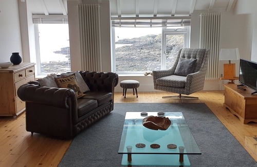 Holyhead Casa | Min y don is a detached house with spectacular sea views, near treaddurbay beach