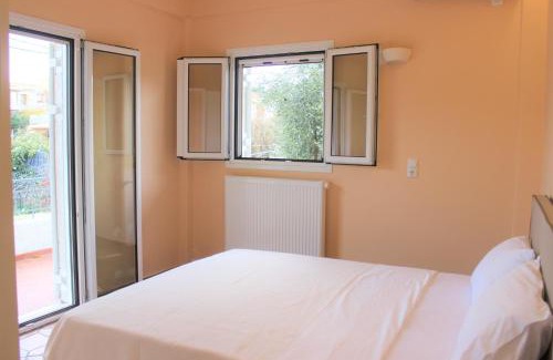 Stoupa Apartamento | Minas apartment 2mins walking from Stoupa beach, UPGRADED Wi-Fi