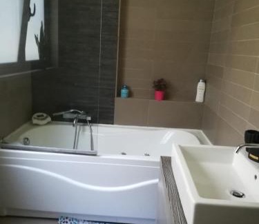 Ormos Agiou Ioannou Casa | Mina’s Villa, 200m from the beach