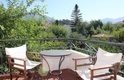 Stoupa Villa | Minas Villa, cinco habitaciones separadas (5 baños) a 1 minuto a pie de la playa de Stoupa