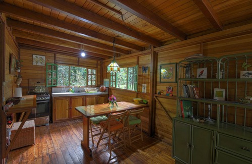 Mindo Casa | Mindo Eco Chalet con Piscina natural y Cascadas