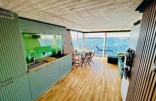 Puck Casa | Mindset Houseboat - nocleg i apartament na morzu