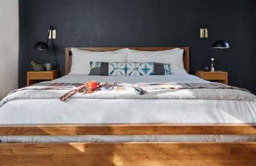 Guerneville Cama Y Desayuno | Mine and Farm, The Inn at Guerneville, CA