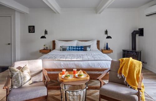 Guerneville Cama Y Desayuno | Mine and Farm, The Inn at Guerneville, CA