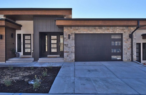 Hideout Casa | Miner's Hideout by Casago