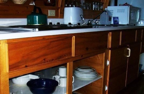 Salt Spring Island Cabina | Mineral Springs Resort