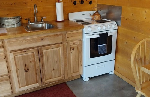Cottonwood Cabina | Miners Cabin - New Private and Cozy
