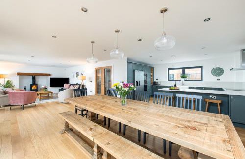 Cirencester Casa | Minety Lake 64 ML64 Lower Mill Estate Cotswolds