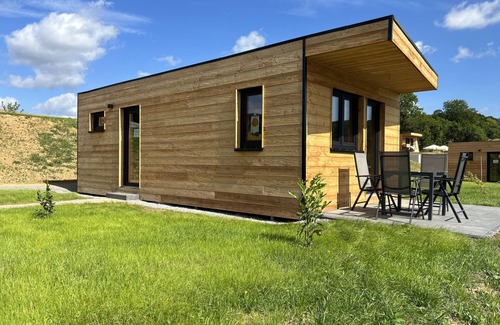 Edertal Chalet De Esquí | Mini chalet on Lake Edersee with 2 bedrooms