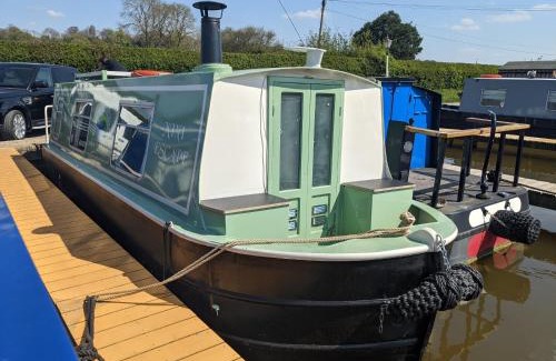 Tring Alquiler De Eote | Mini Escape - 2 Berth Narrowboat on the Grand Union, Hertfordshire