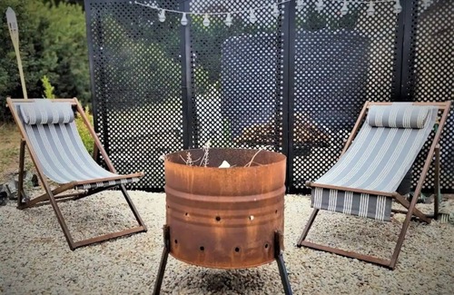 Robin Hill Casa | Mini farm stay so close to town